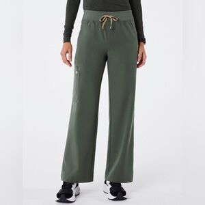 *NWT* FIGS ISABEL High Waisted Scrub Pants MOSS size Small